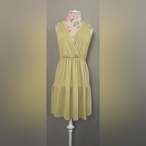 Caution to the wind midi dress Size M